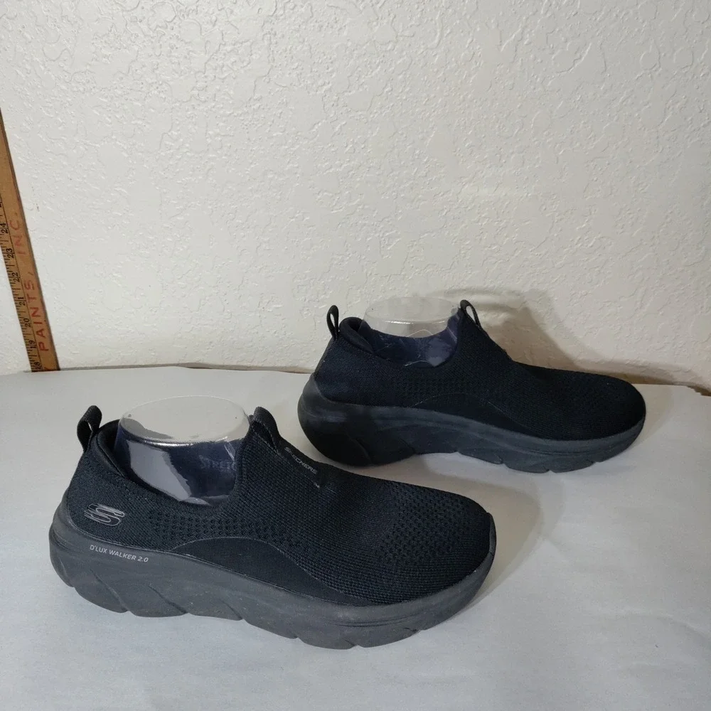 Skechers lux walker